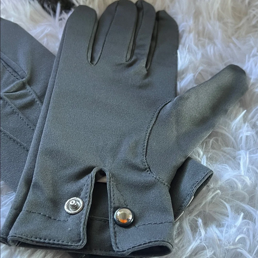 Swarovski Crystal Embellished Grey Gloves NWOT